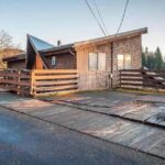 521-1 Downtown Rental (Upper Unit)
